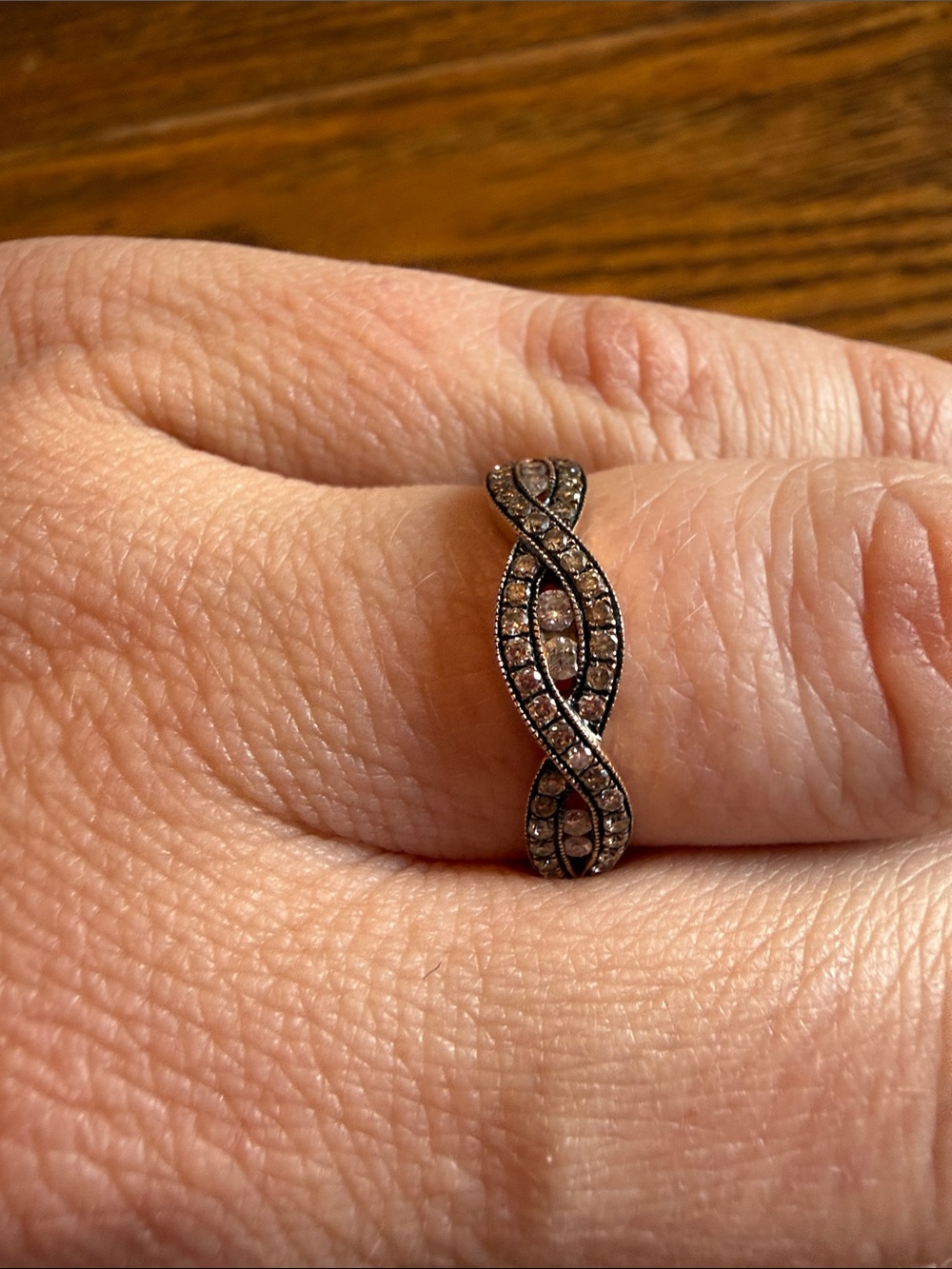 Timeless Intertwined Band Ring - Silver with Clear Stones